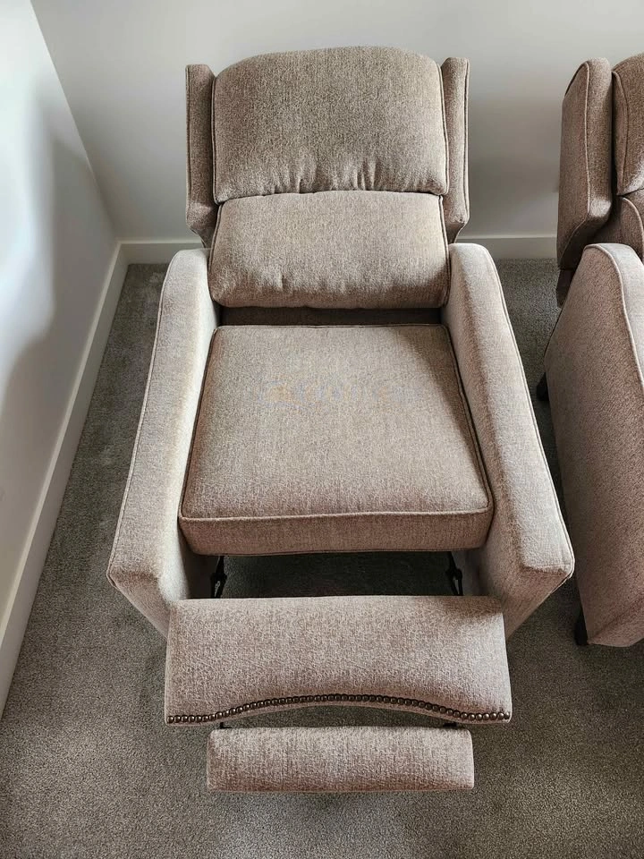 Set of 2 Modern Manual Recliners – Excellent Condition - photo 3
