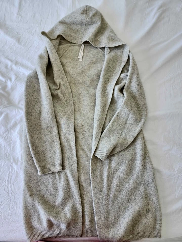 Grey Hooded Cardigan. Size S