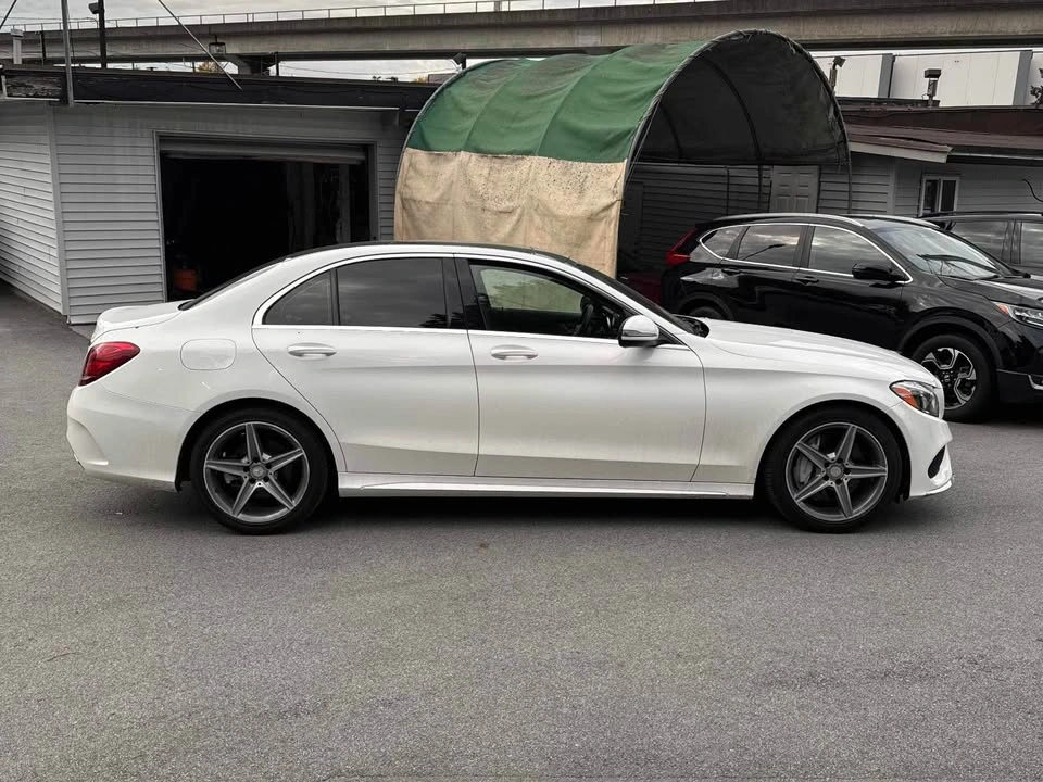 2016 Mercedes-Benz C300 AWD - photo 2