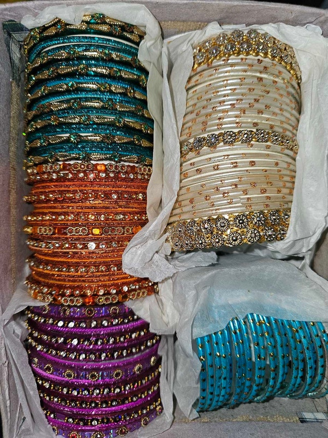 Churiyan Bangles Different Colors - Brand New - photo 3