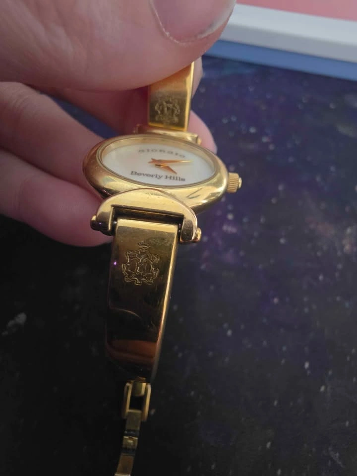 Giorgio Beverly Hills Swiss Made Gold Tone Bangle Watch - photo 3