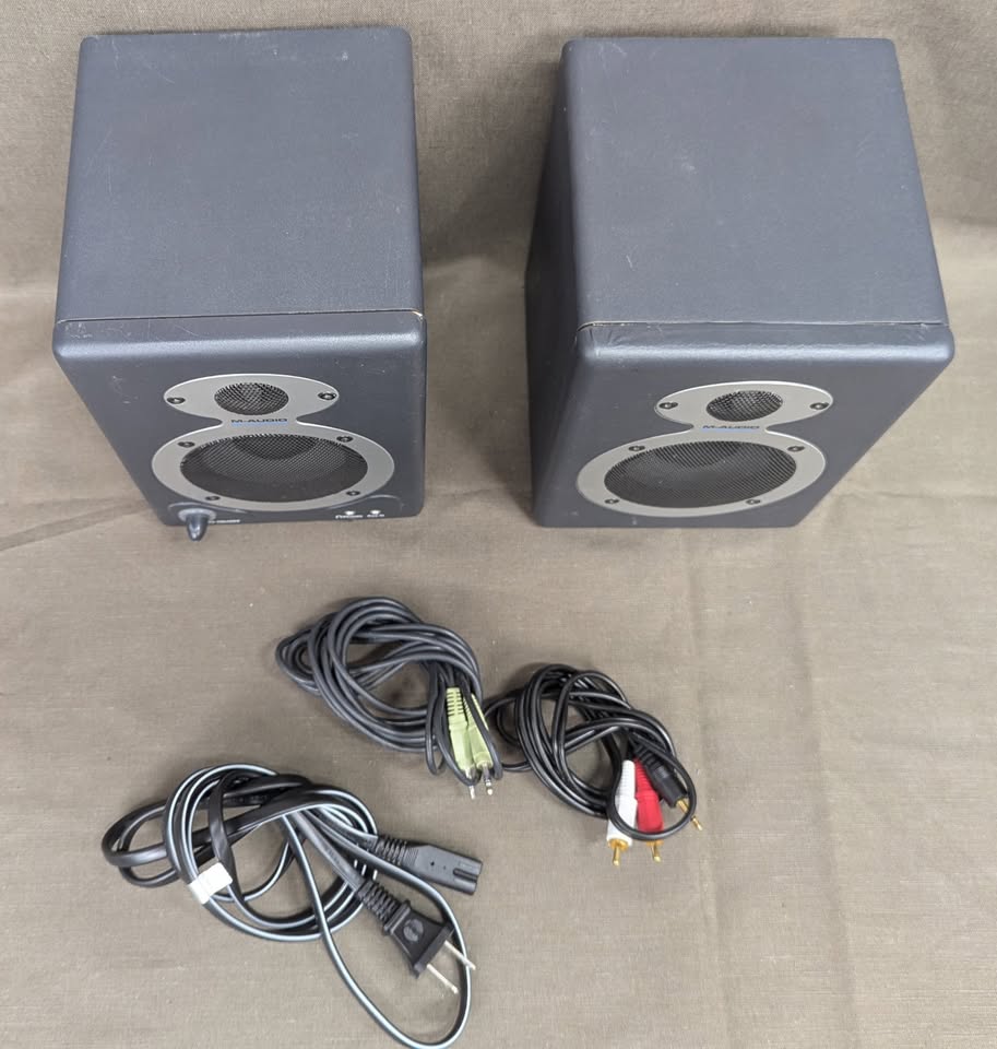 M-Audio Studio Pro 3 powered spearkers - photo 3