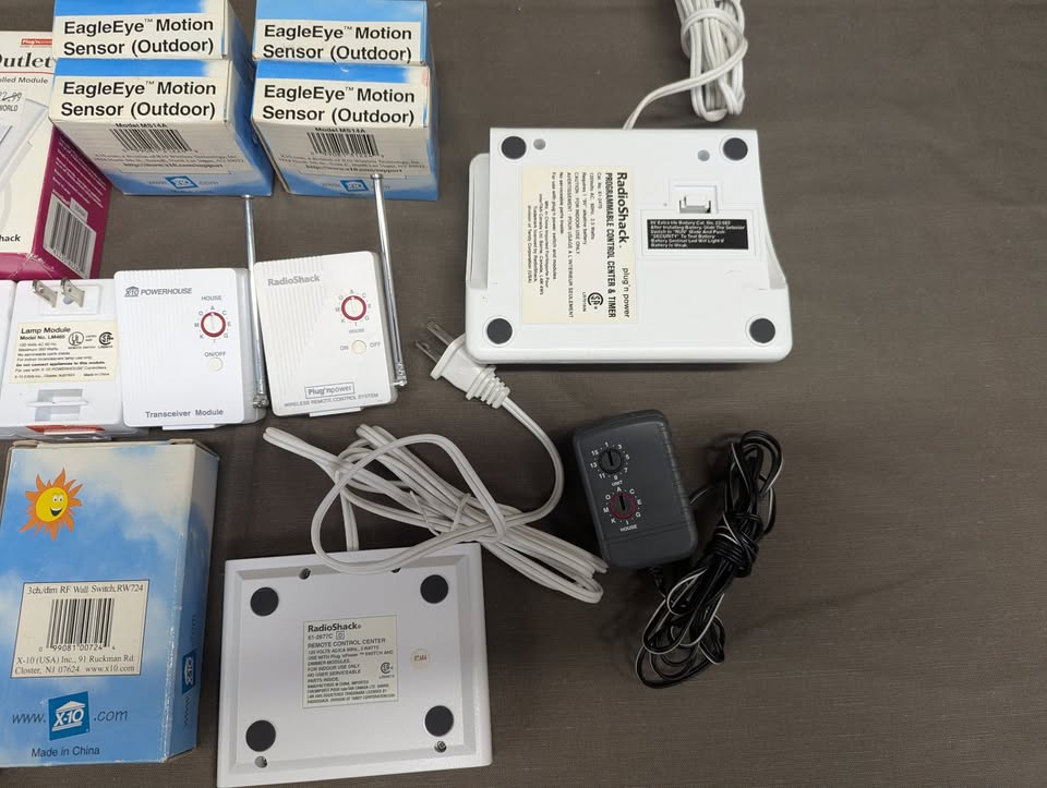 Lot of 25 x10 home automation modules - photo 5