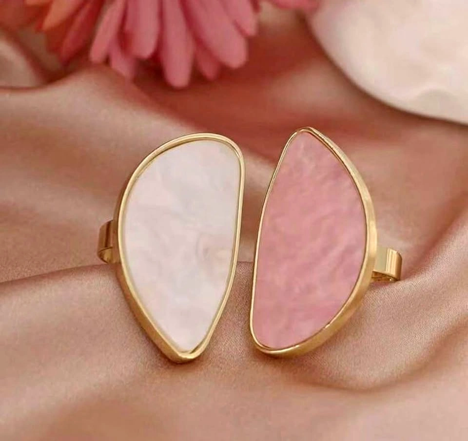 Rings / fashion rings / women’s rings