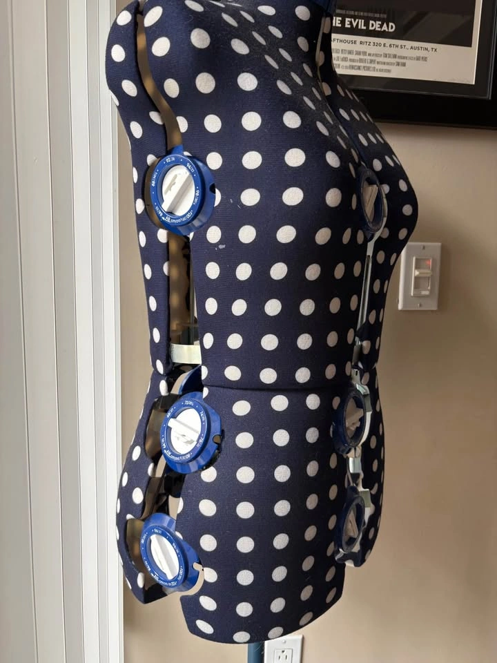 Adjustable Polka Dot Dress Form Mannequin - photo 5