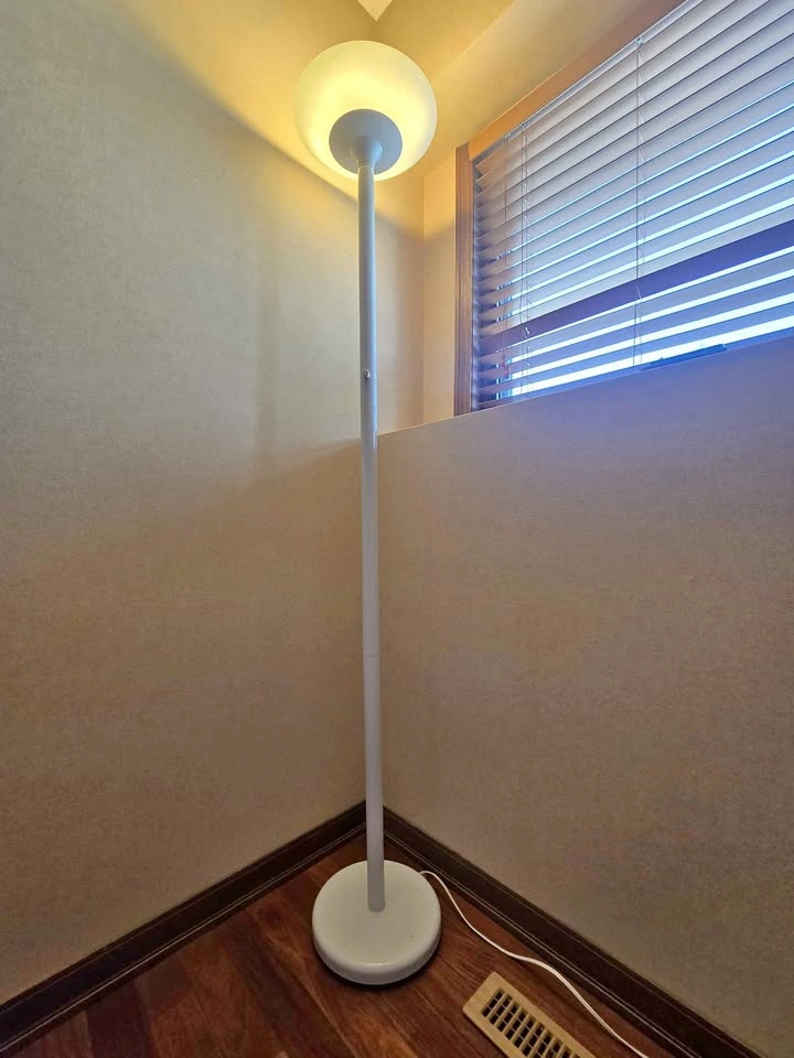 Light stand lamp