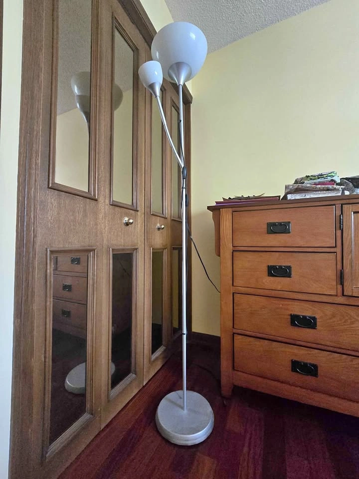 Light stand lamp