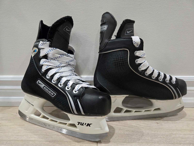 Bauer Youth Skates Size 6
