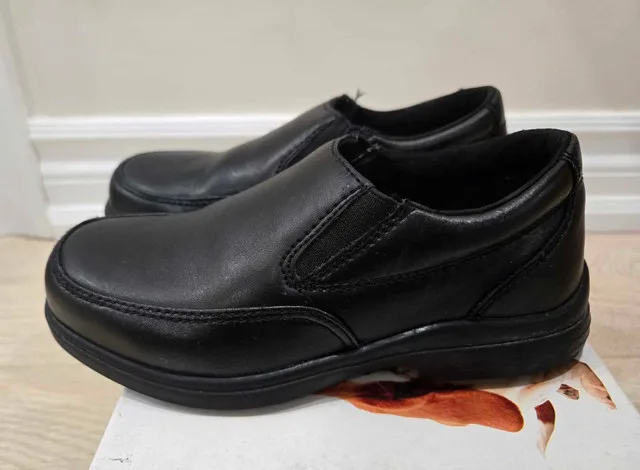 Dress shoes - Hush Puppies, Size 11.5 (29 EUR) thumbnail
