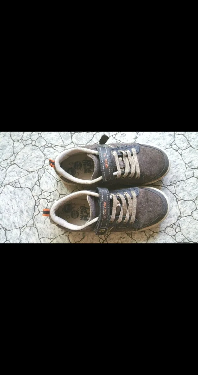 Stride Rite Sneakers, Size 12 (EU 30) thumbnail