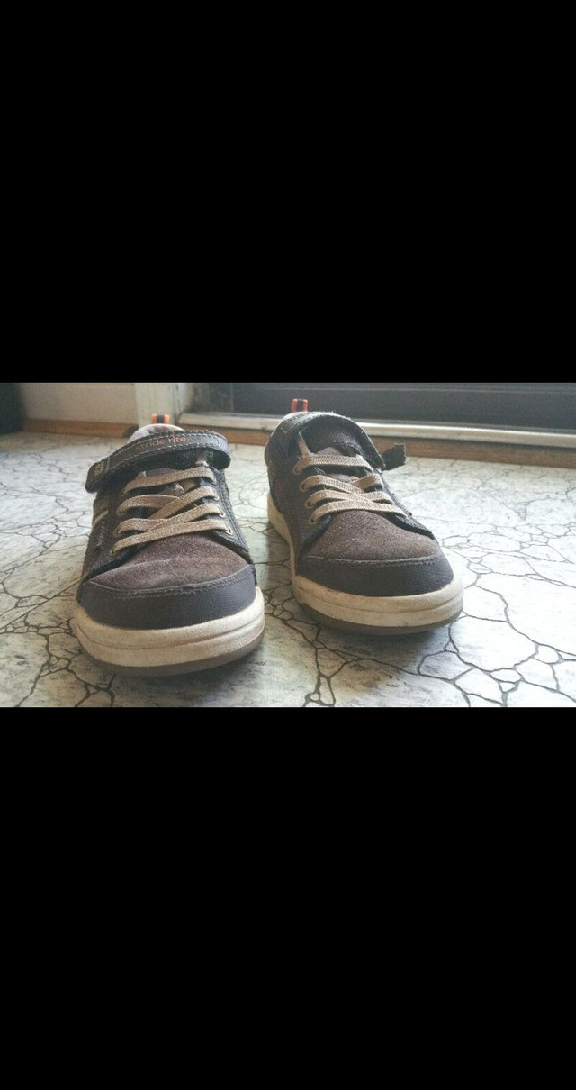 Stride Rite Sneakers, Size 12 (EU 30) - photo 3