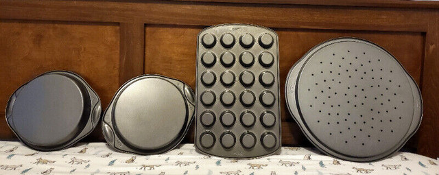 Bakeware: non-stick, Wilton brand - photo 2