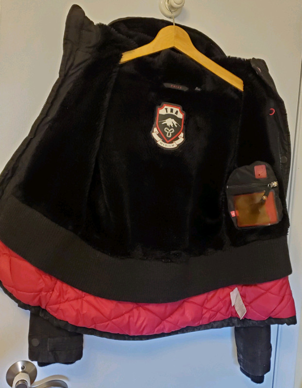 TNA Summit Short Parka, Medium - photo 3