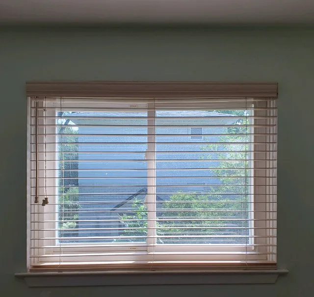 Wooden blinds 2" thumbnail