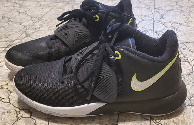Nike sneakers, size 4Y
