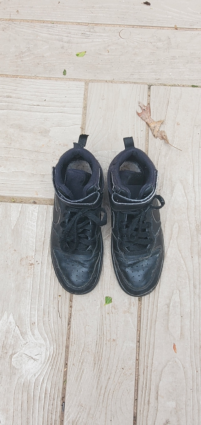 Nike Air force shoes Size 5.5 - photo 2