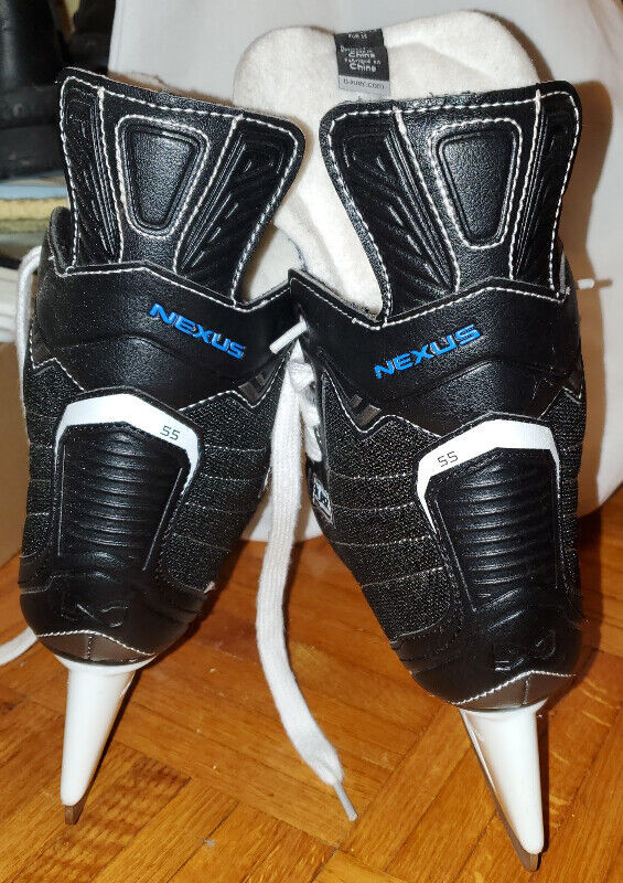 Size 2 Bauer Nexus Ice Skates - photo 2