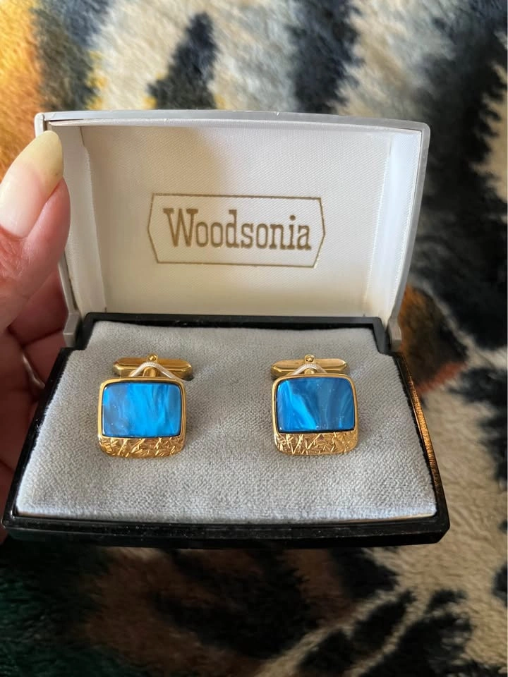 Woodsonia Gold Tone Blue Cufflinks - photo 2