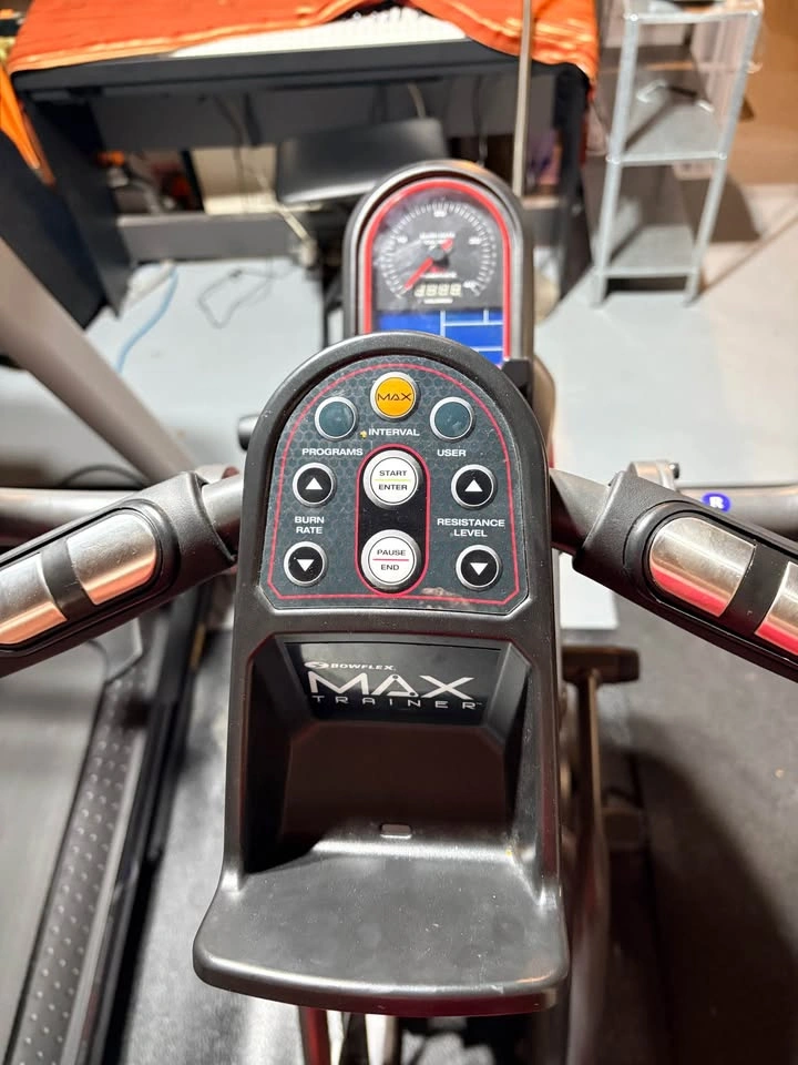 Bowflex Max Trainer Elliptical - photo 3