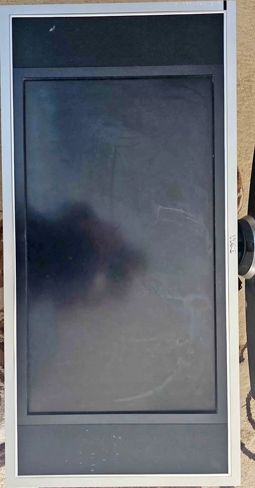 26" Dell LCD TV & Monitor - Excellent Condition!