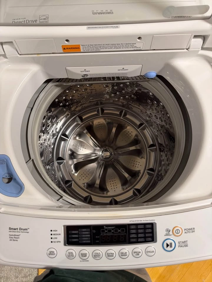 LG Washer & Dryer - photo 3