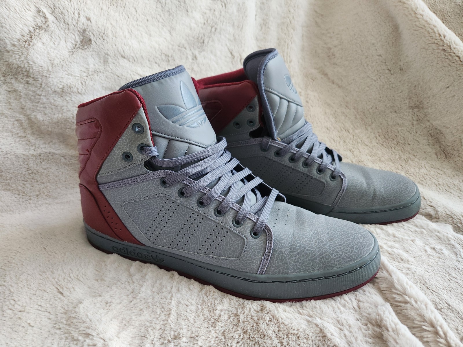 Adidas EVH 791004 Mens High Top Retro Grey Maroon Sneakers Size