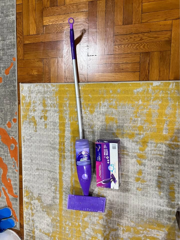 Swiffer WetJet Mop Starter Kit - photo 2