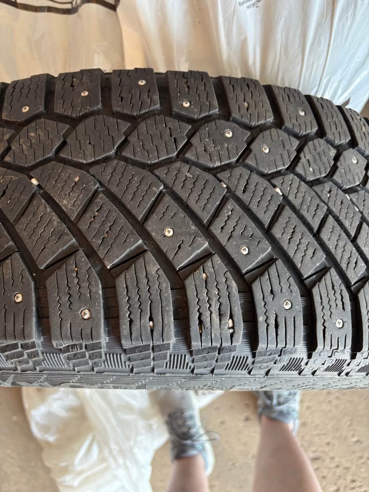 Studded winter tires - photo 3