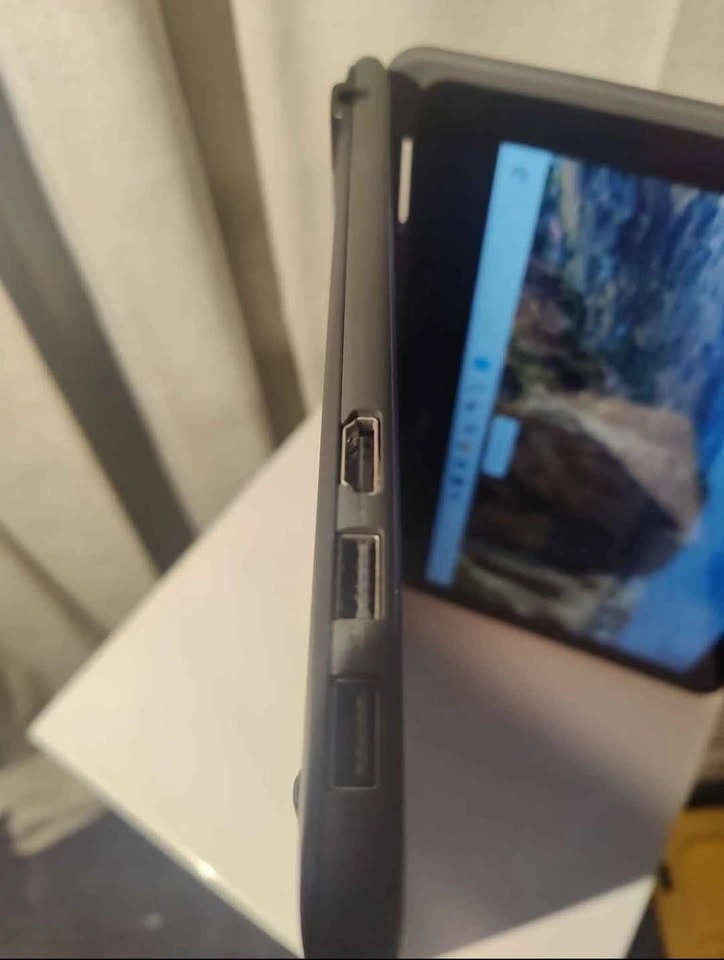 Dell Laptop Touchscreen 2in1 Windows 11 - photo 4