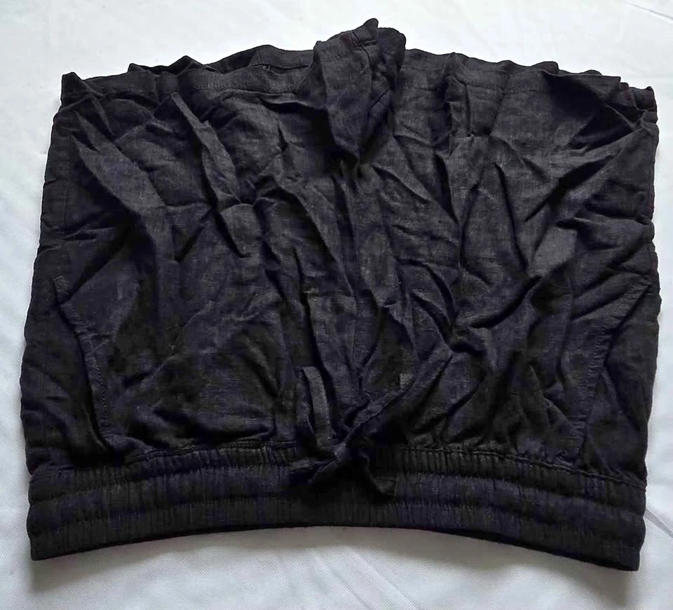 iyla Black Linen Blend Shorts