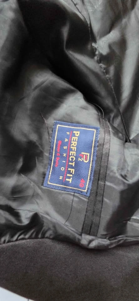 Perfect Fit Fashion Black Blazer Size 40 - photo 2