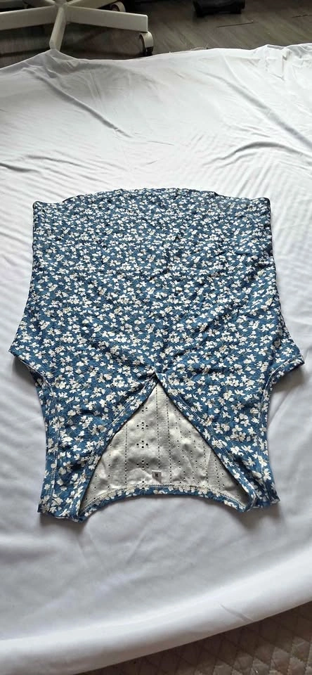 Blue Floral Print Tank Top Size Medium