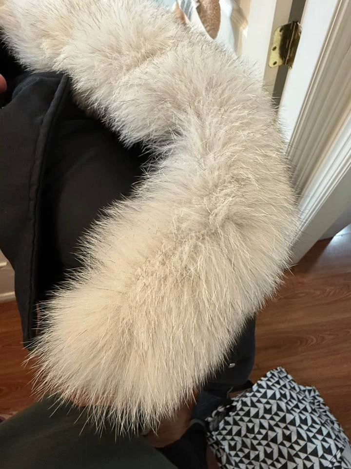 Moose Knuckles Black Down Parka Fur Hood Size S - photo 4