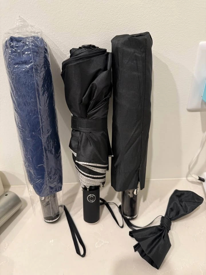Black foldable umbrella - photo 4