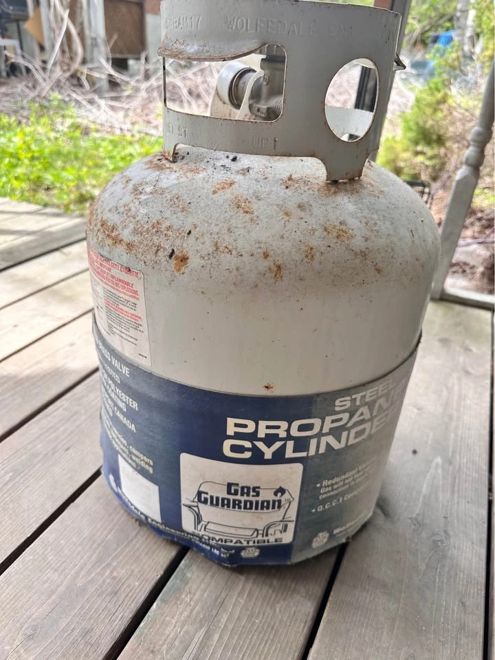 Propane Tank (20lb) - Perfect for Tank Exchange - photo 3