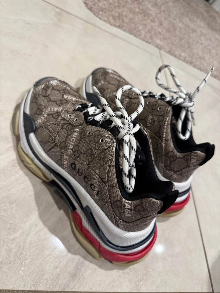 Authentic Gucci x Balenciaga Sneakers - photo 3