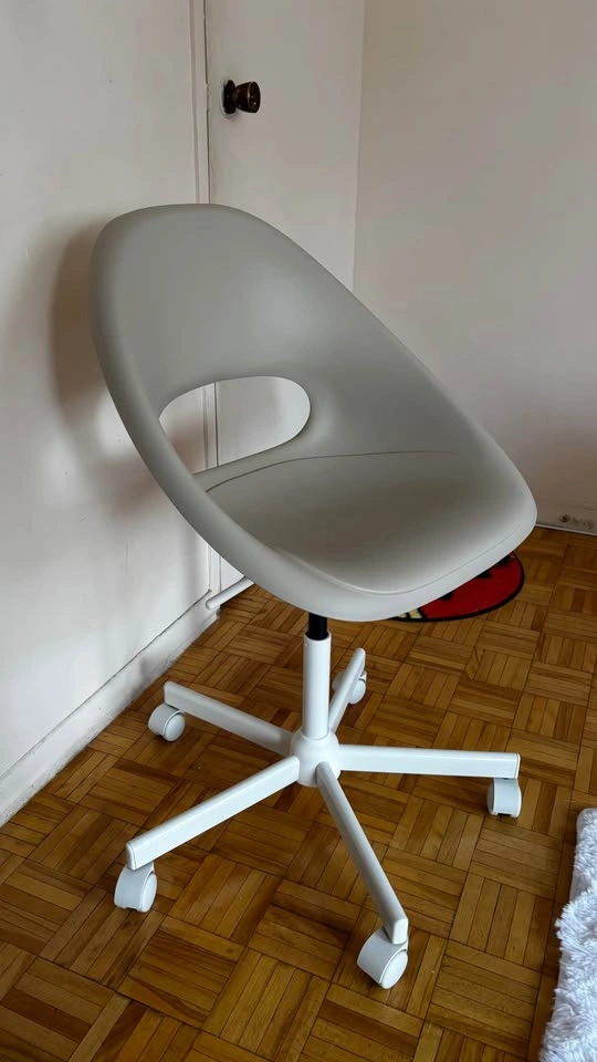 Cream IKEA Swivel Chair - photo 2