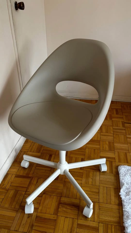 Cream IKEA Swivel Chair - photo 3