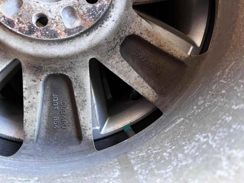 225/55/R17 Goodyear All Season Tires with Subaru Alloy Wheels - photo 4