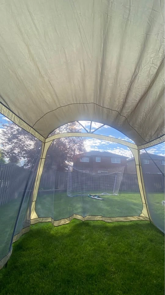 Screen tent 12x12 feet — 35$ OBO - photo 4