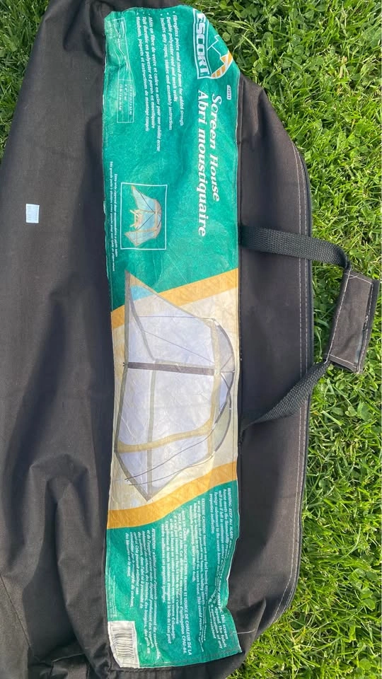 Screen tent 12x12 feet — 35$ OBO - photo 5