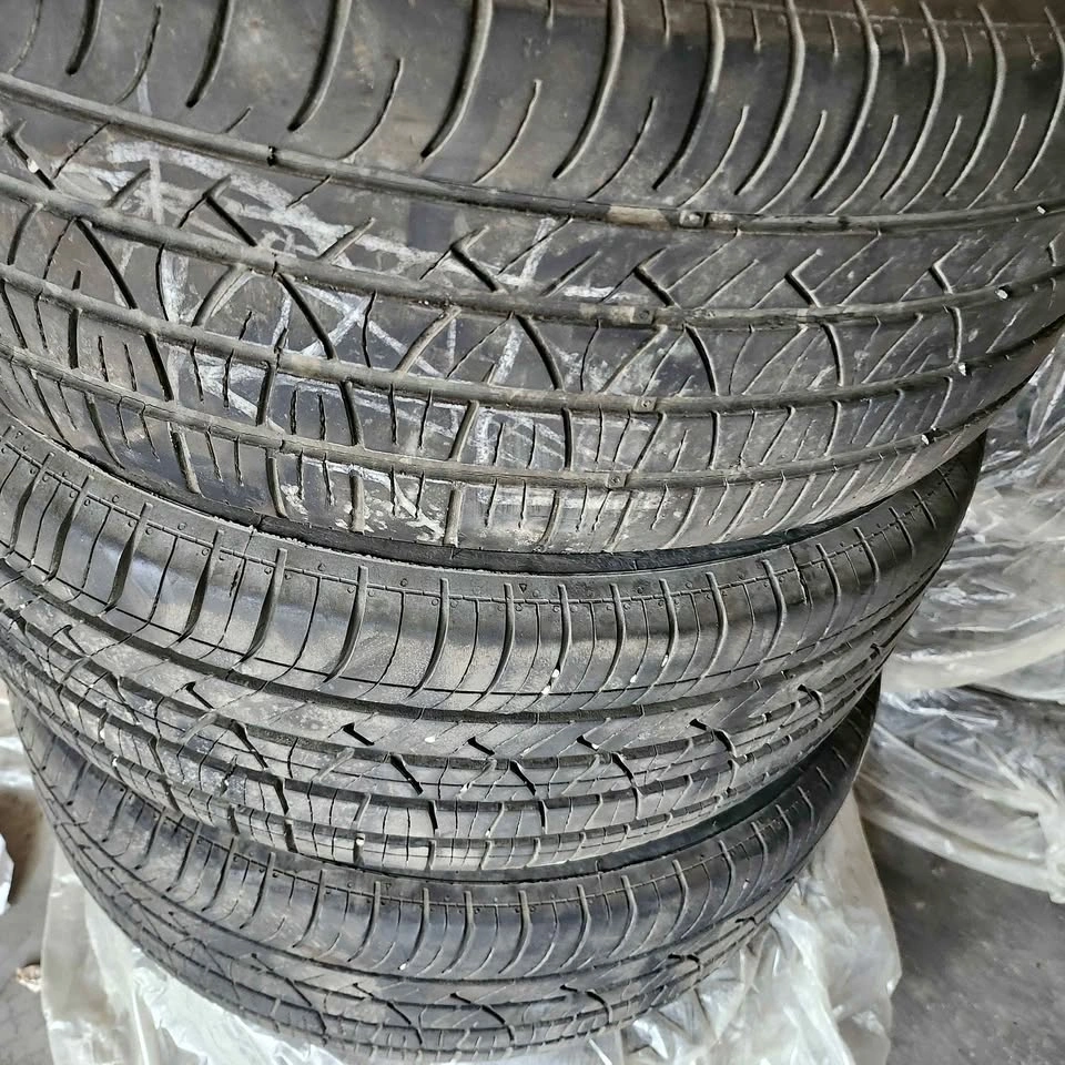 205/60/R16 Mottomaster All Season Tires with Honda Alloy Wheels