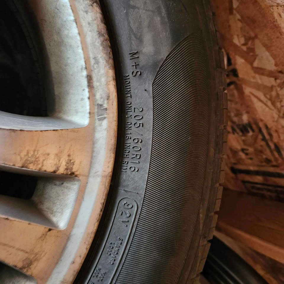 205/60/R16 Mottomaster All Season Tires with Honda Alloy Wheels - photo 3