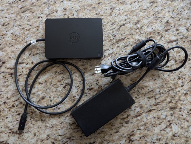Dell K17A WD15 USB-C Dock Hub With 180W AC Adapter