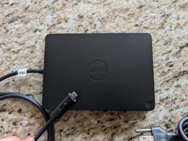Dell K17A WD15 USB-C Dock Hub With 180W AC Adapter - photo 2