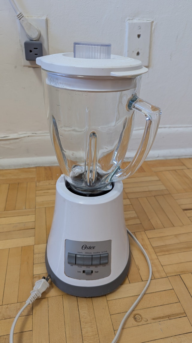 Oster 8-Speed Glass Jar Blender, 6-Cup