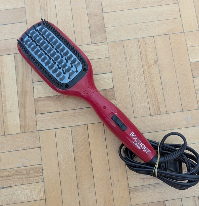 Hot Straightening Brush Boutique Conair BC88SDMC