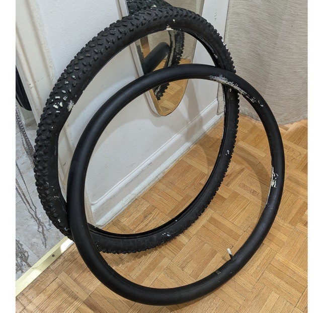 29x2.25 Used Bicycle Bike Tire and Tube (57-622)