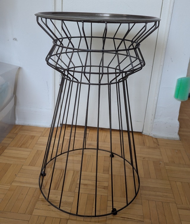 15" Round Metal Steel Side Table Patio Modern Accent Nightstand - photo 2