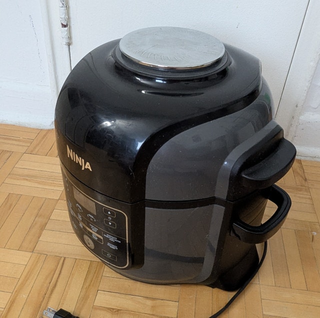 6.5qt Ninja Slow Cooker and Air Fryer. Pressure does not work!!!